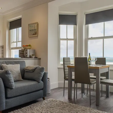 Sea View Sanctuary * Scarborough